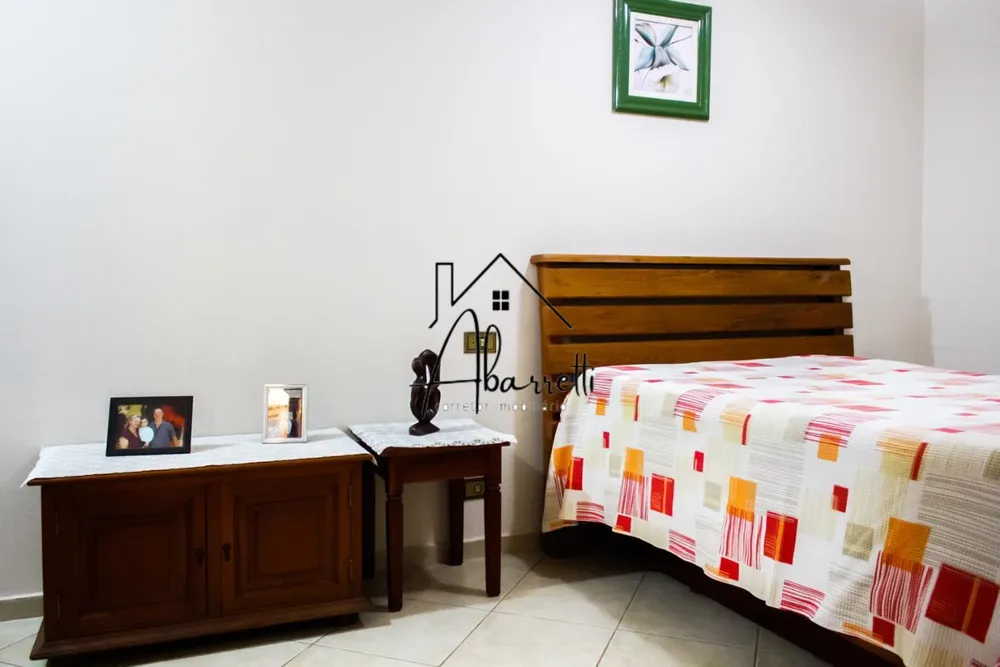Casa, 4 quartos, 210 m² - Foto 1