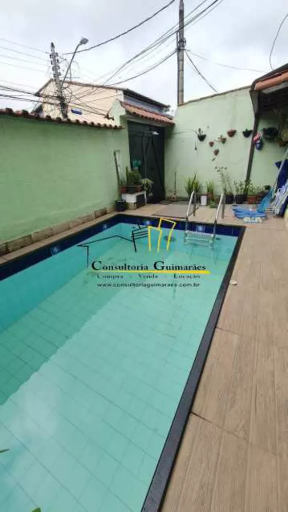 Casa de Condomínio à venda com 4 quartos, 174m² - Foto 1