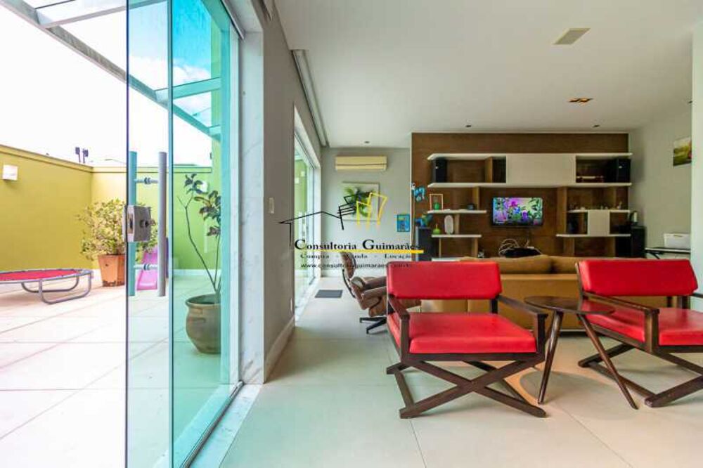 Casa de Vila à venda com 4 quartos, 595m² - Foto 2