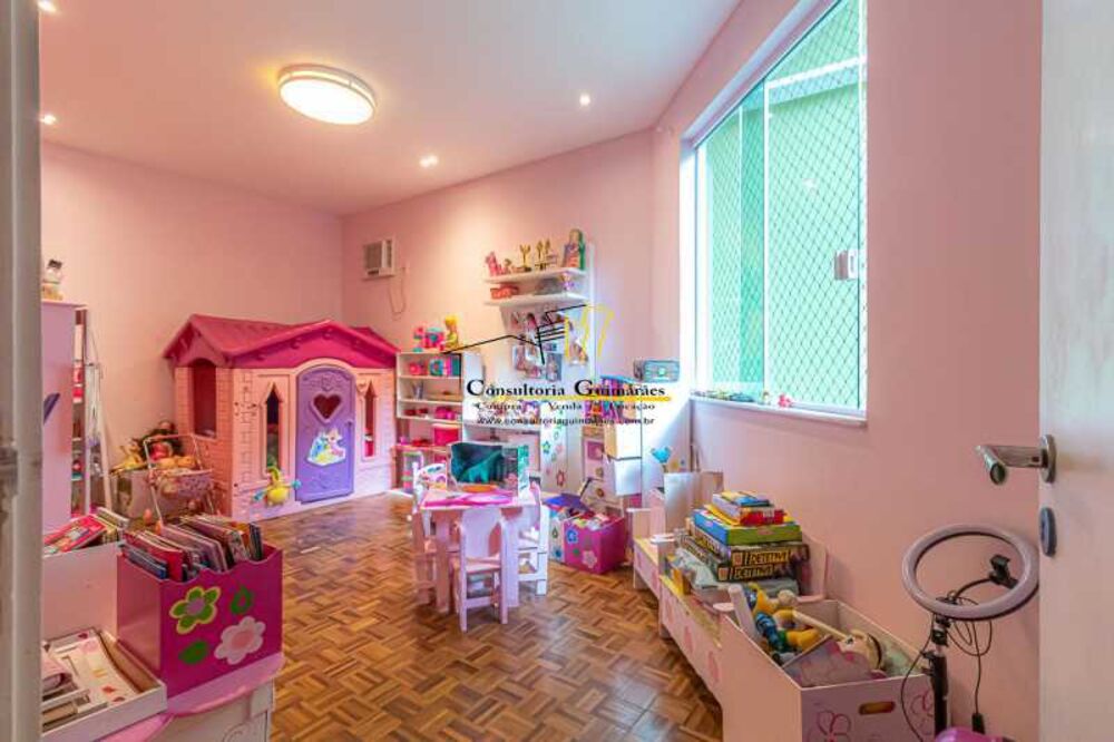 Casa de Vila à venda com 4 quartos, 595m² - Foto 4