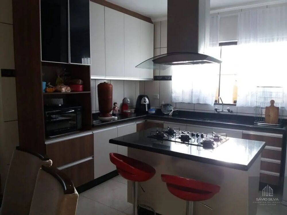 Casa, 3 quartos, 176 m² - Foto 2