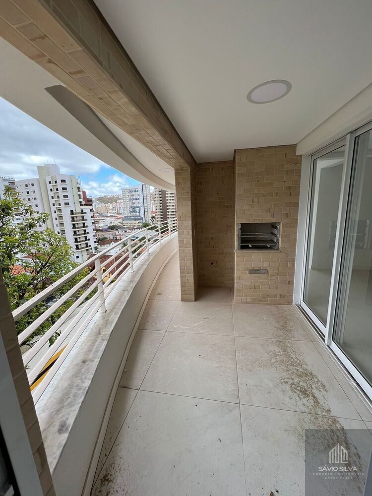 Apartamento à venda com 3 quartos, 150m² - Foto 1