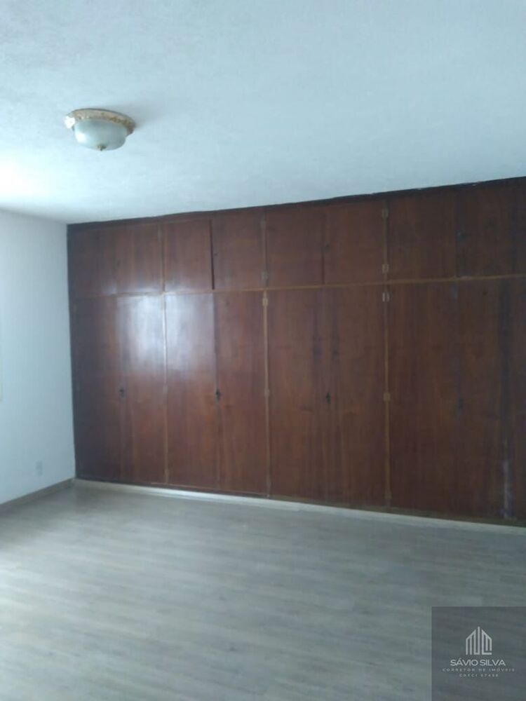 Casa à venda com 4 quartos, 205m² - Foto 3