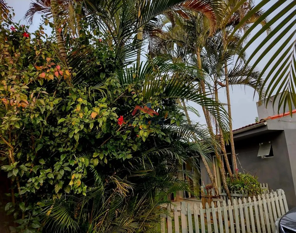 Casa, 5 quartos, 190 m² - Foto 1