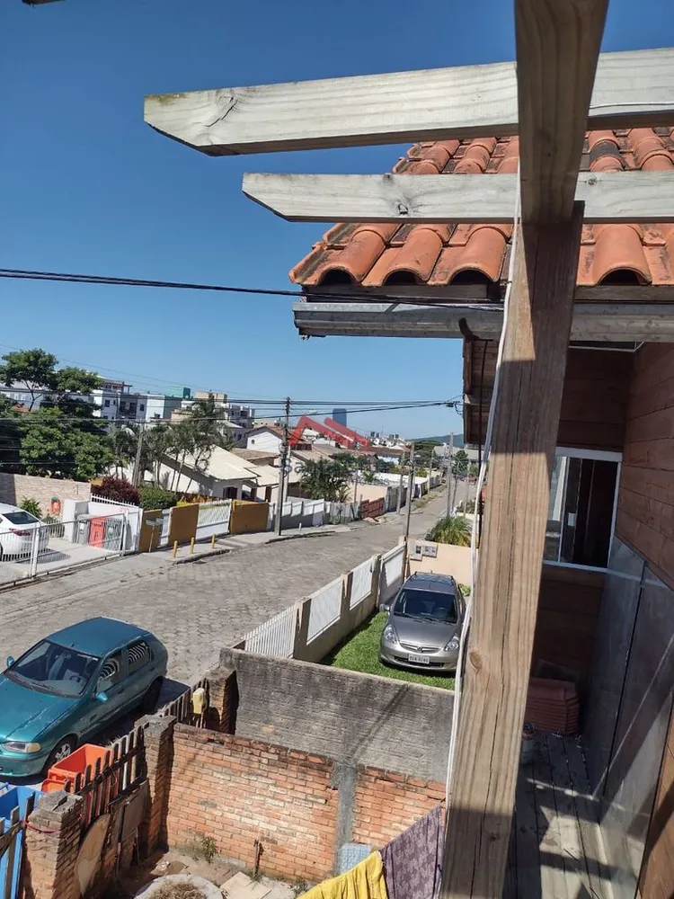 Sobrado, 16 quartos, 310 m² - Foto 4