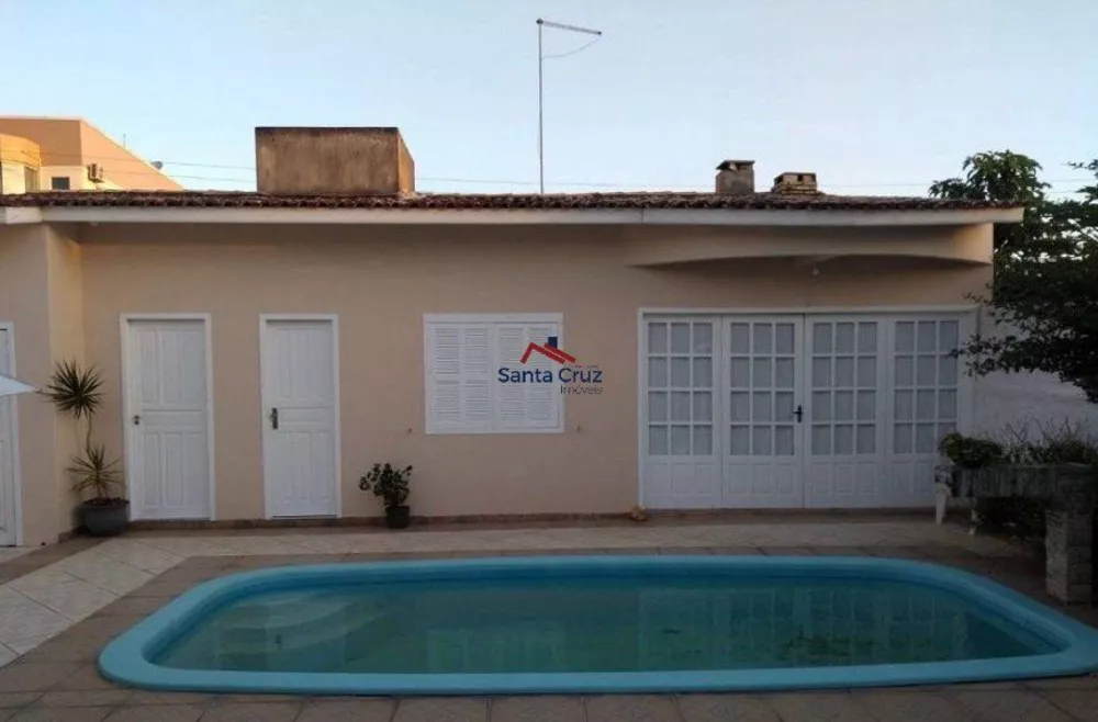 Casa, 3 quartos, 232 m² - Foto 2
