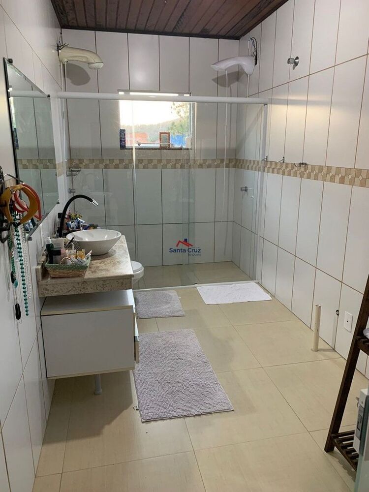 Sobrado à venda com 2 quartos, 200m² - Foto 2