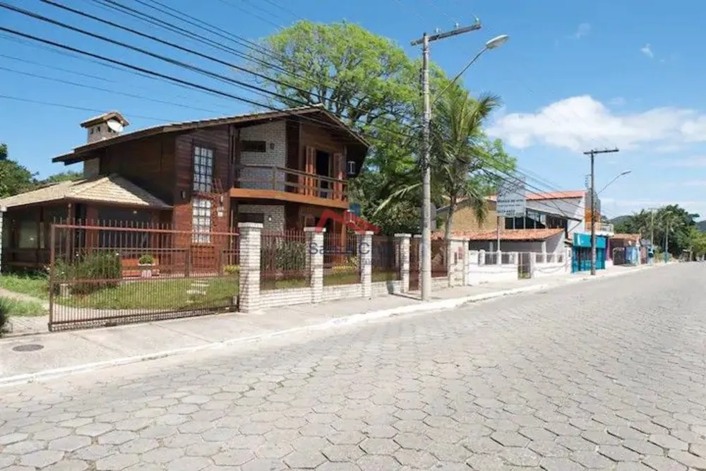 Casa, 4 quartos, 235 m² - Foto 3