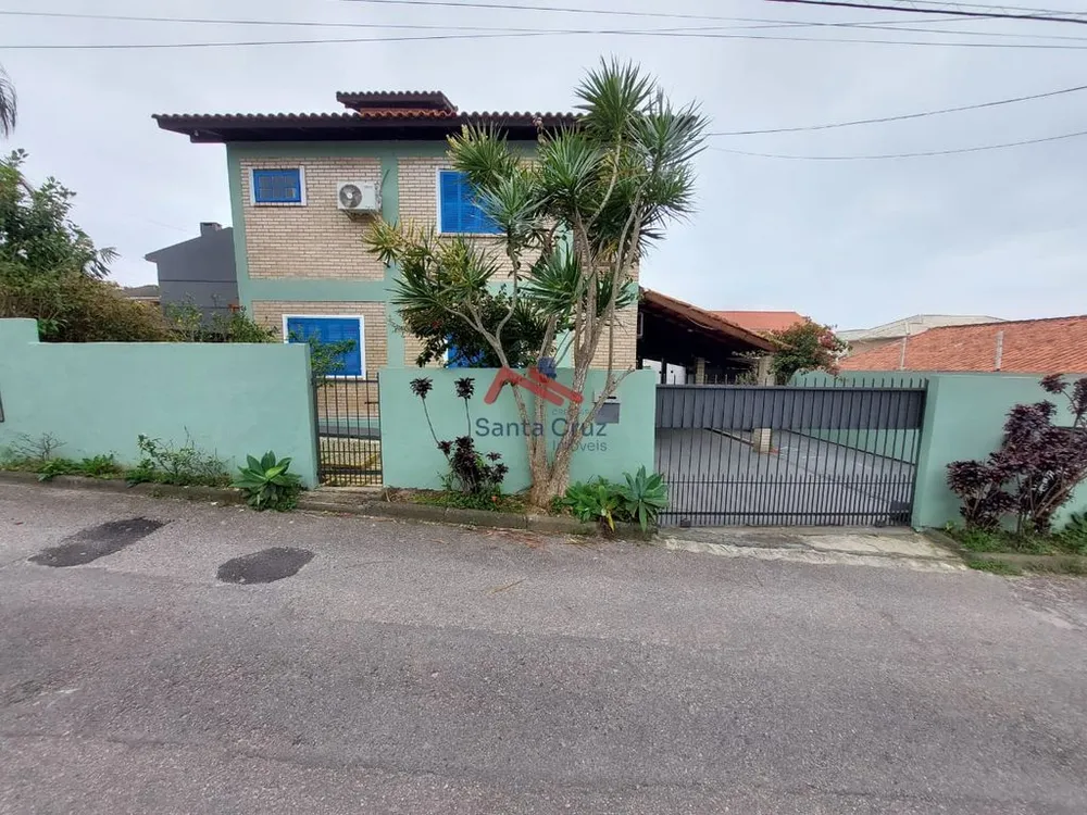 Sobrado, 3 quartos, 246 m² - Foto 1