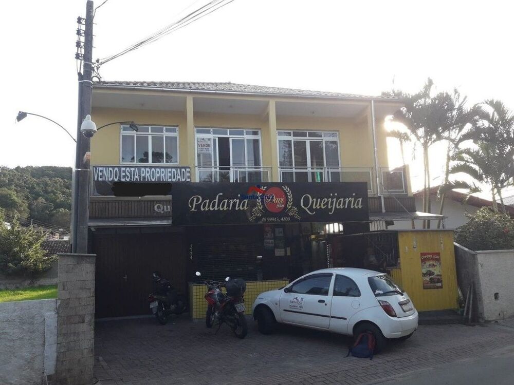 Apartamento à venda com 6 quartos, 100m² - Foto 1