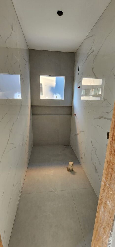 Casa à venda com 3 quartos, 76m² - Foto 2