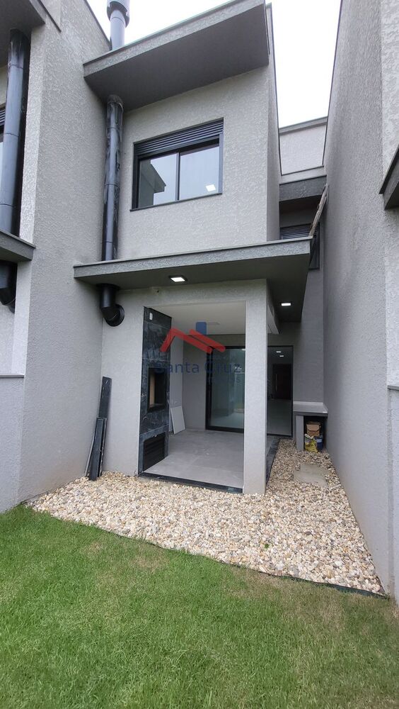 Sobrado à venda com 3 quartos, 112m² - Foto 2
