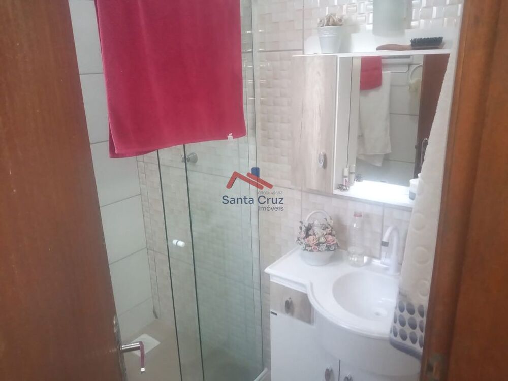 Casa à venda com 2 quartos, 300m² - Foto 4