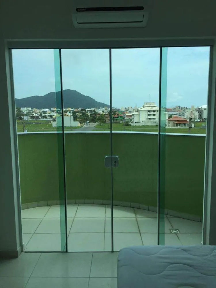 Cobertura, 3 quartos, 174 m² - Foto 2