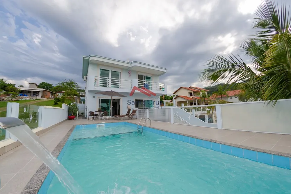 Sobrado, 3 quartos, 370 m² - Foto 1
