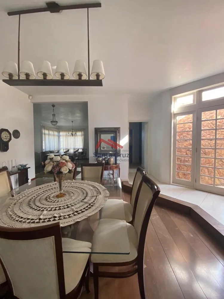 Casa, 4 quartos, 300 m² - Foto 1