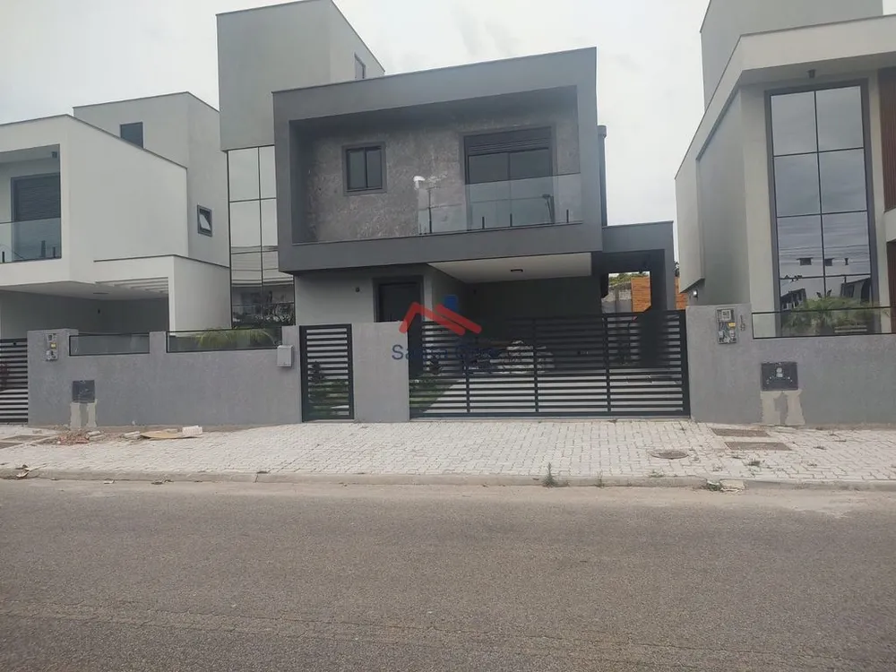 Sobrado, 3 quartos, 212 m² - Foto 1