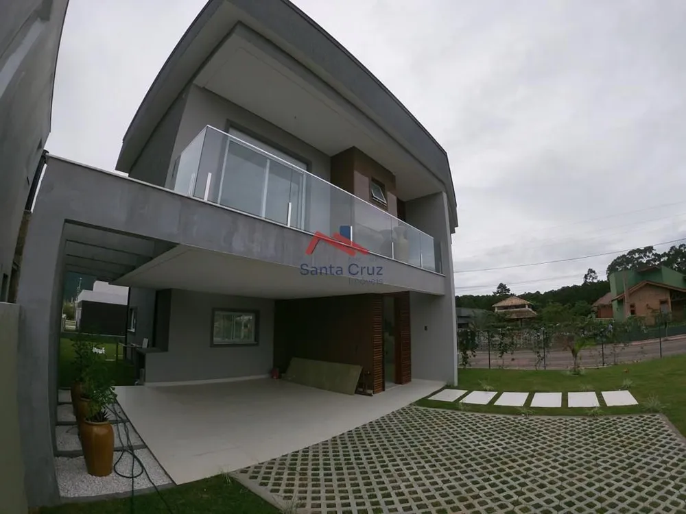Sobrado, 3 quartos, 212 m² - Foto 1