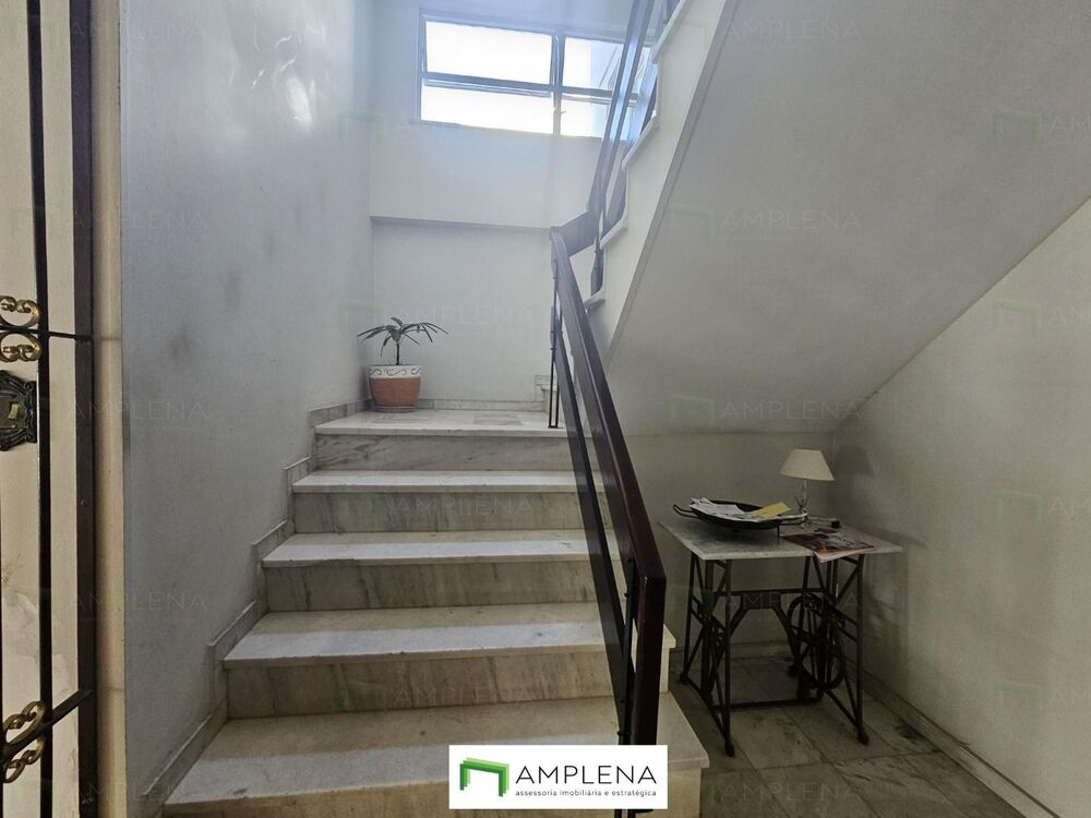 Apartamento à venda com 4 quartos, 234m² - Foto 4