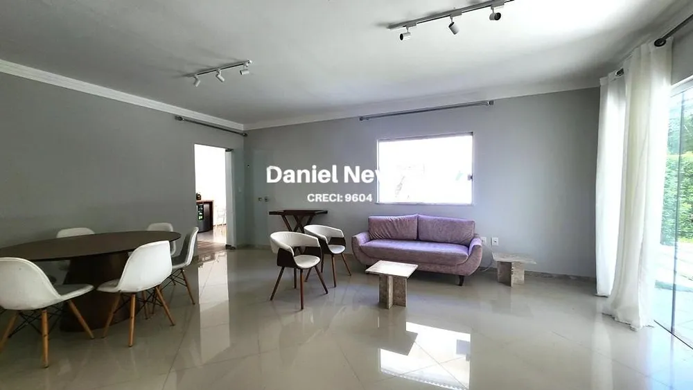 Casa, 4 quartos, 180 m² - Foto 1