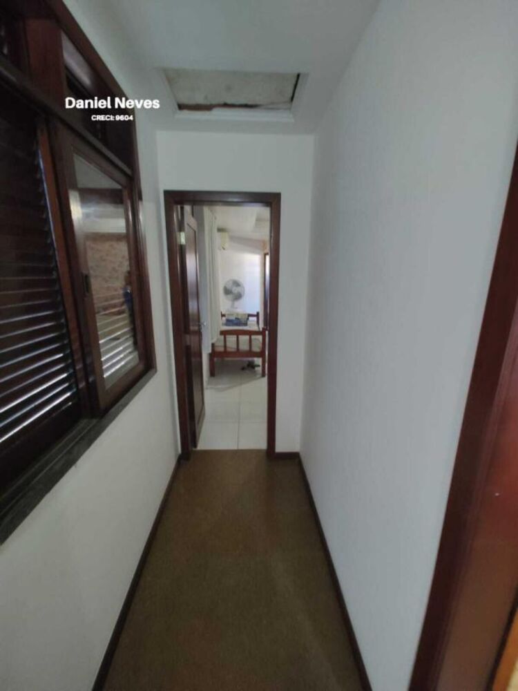 Casa, 5 quartos, 258 m² - Foto 2