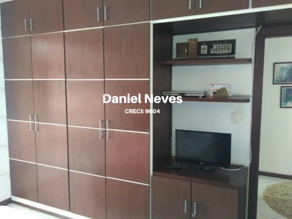 Casa, 4 quartos, 270 m² - Foto 17