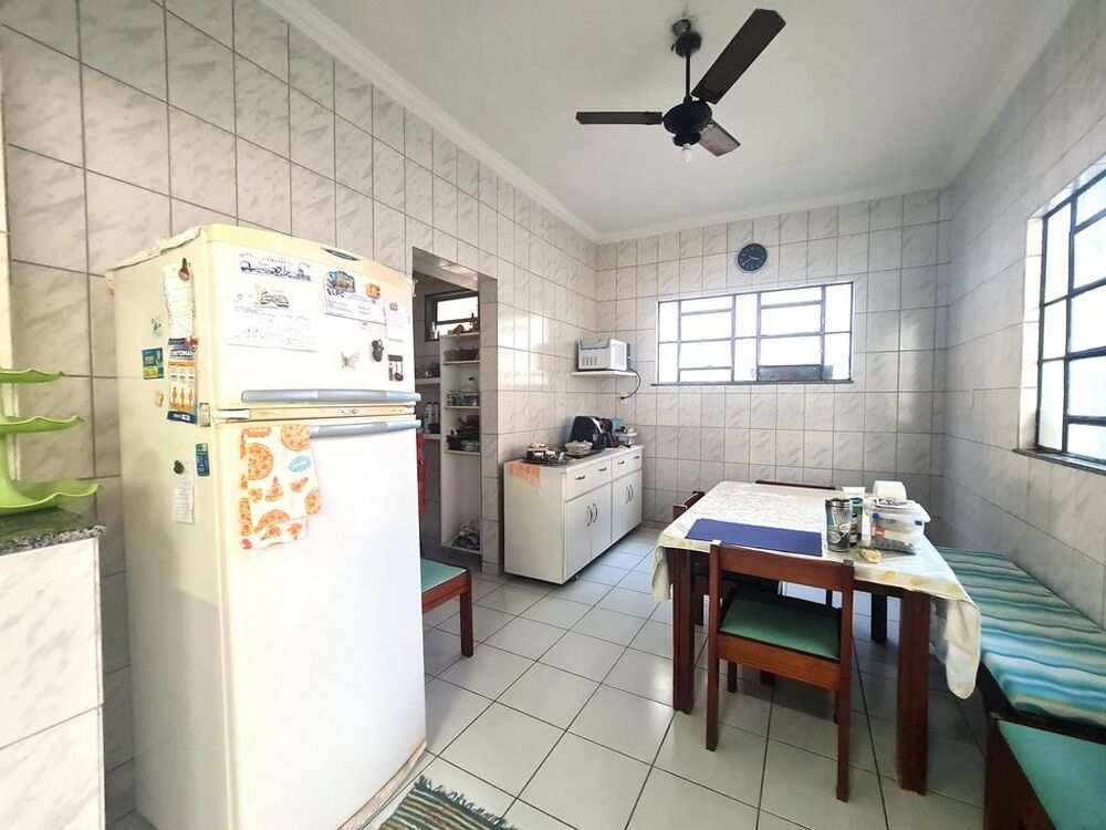 Casa, 4 quartos, 380 m² - Foto 1