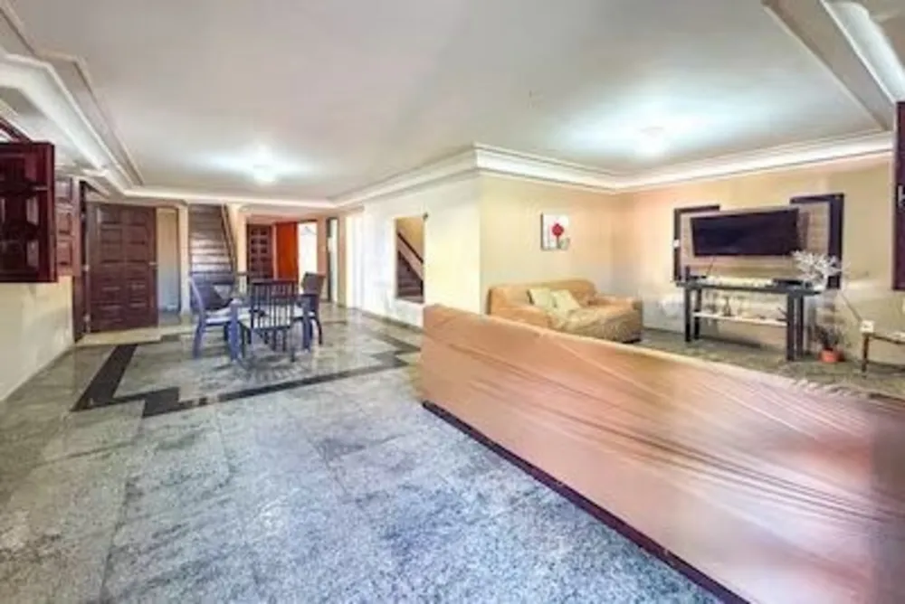 Casa, 6 quartos, 300 m² - Foto 3