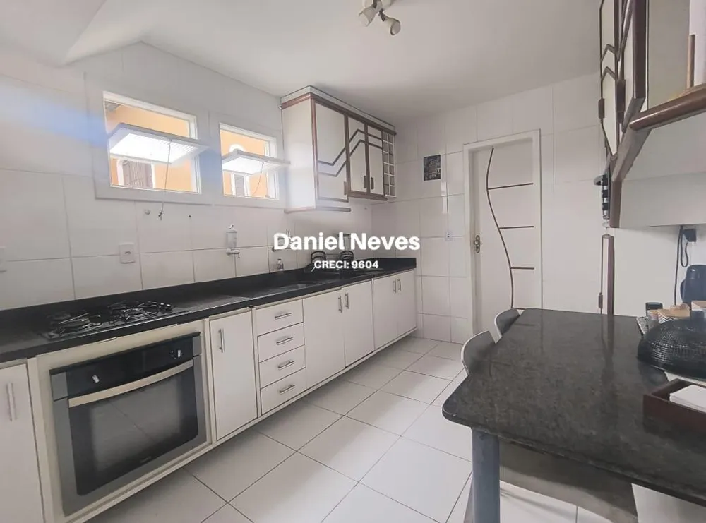 Casa, 4 quartos, 249 m² - Foto 8