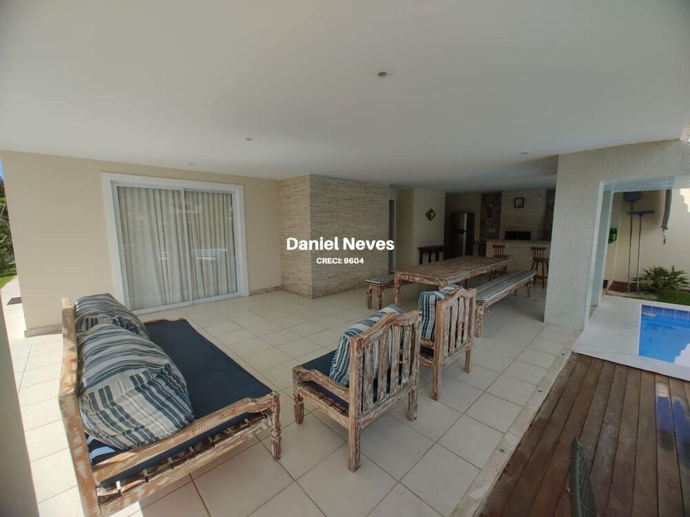 Casa à venda com 3 quartos, 310m² - Foto 2