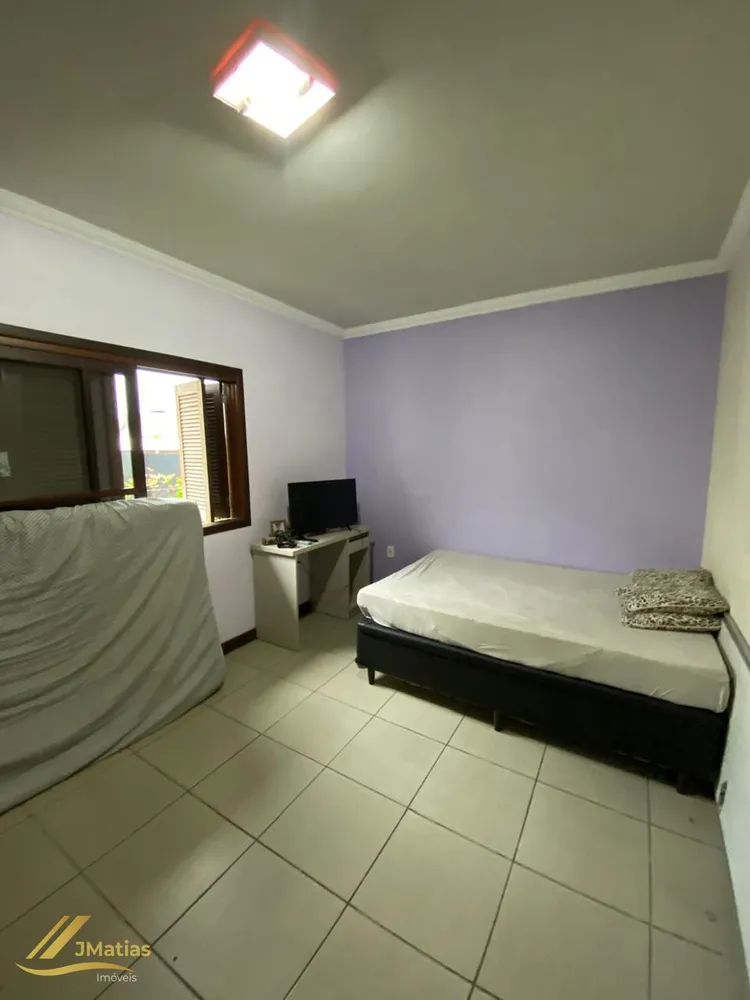 Casa, 3 quartos, 200 m² - Foto 1