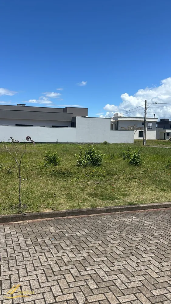 Terreno, 300 m² - Foto 1