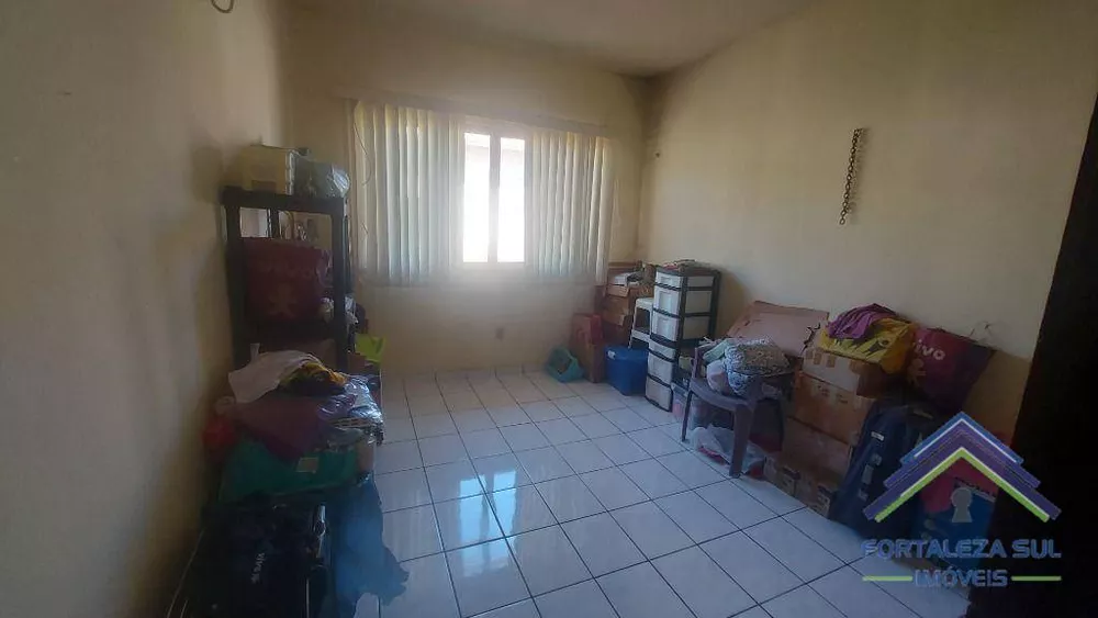 Casa, 5 quartos, 207 m² - Foto 2