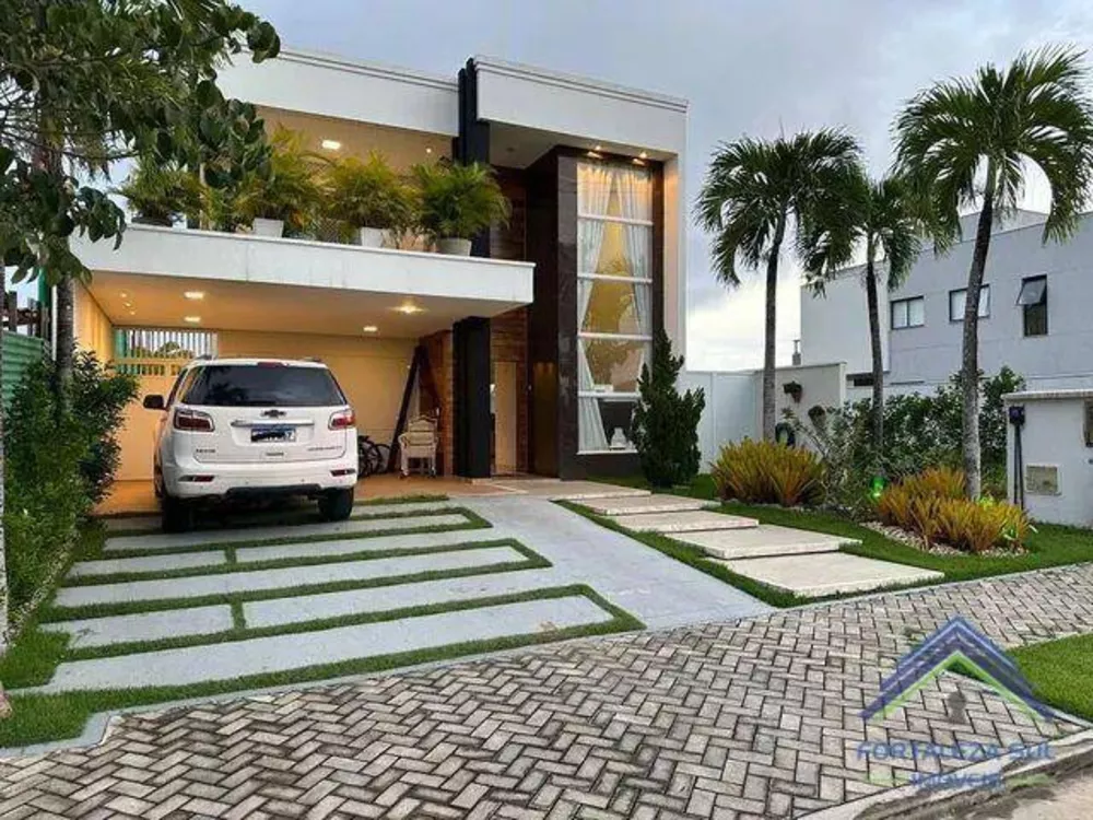 Casa de Condomínio à venda com 4 quartos, 238m² - Foto 1