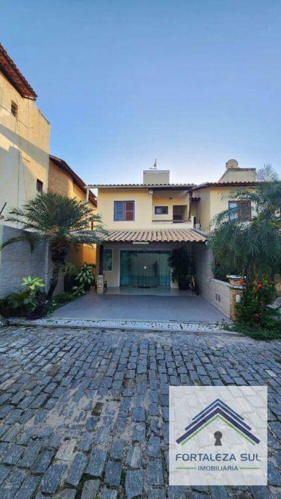 Casa, 4 quartos, 188 m² - Foto 2