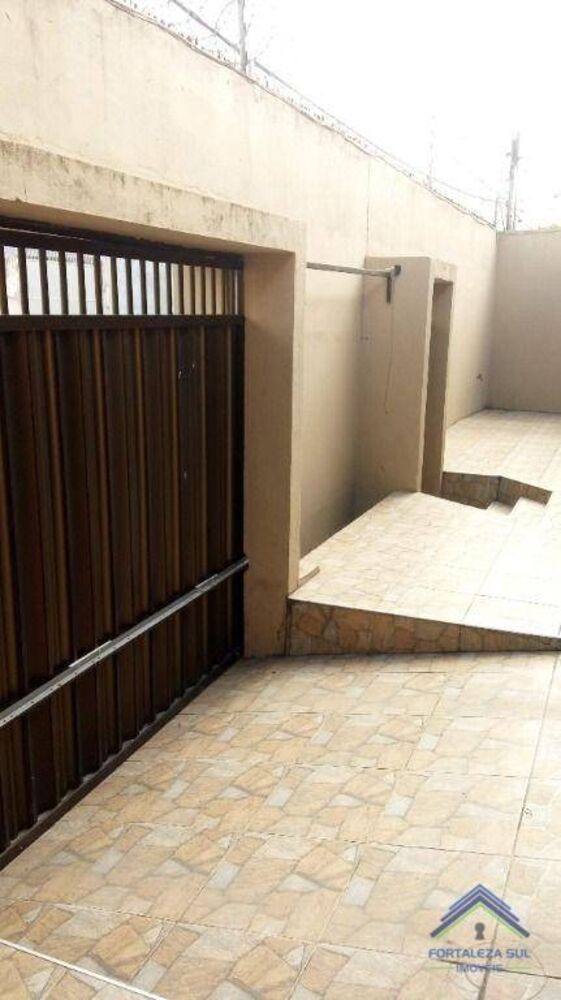 Casa, 3 quartos, 162 m² - Foto 2