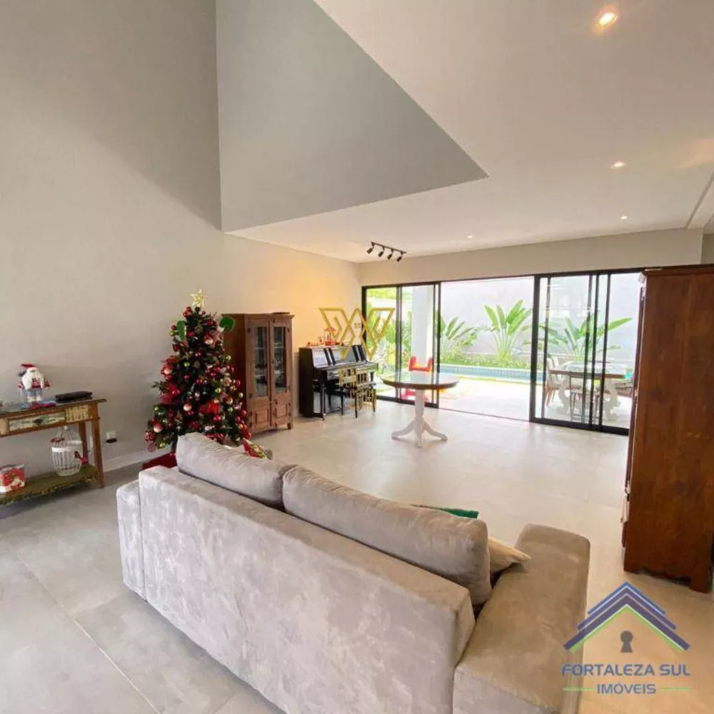 Casa de Condomínio à venda com 4 quartos, 303m² - Foto 4