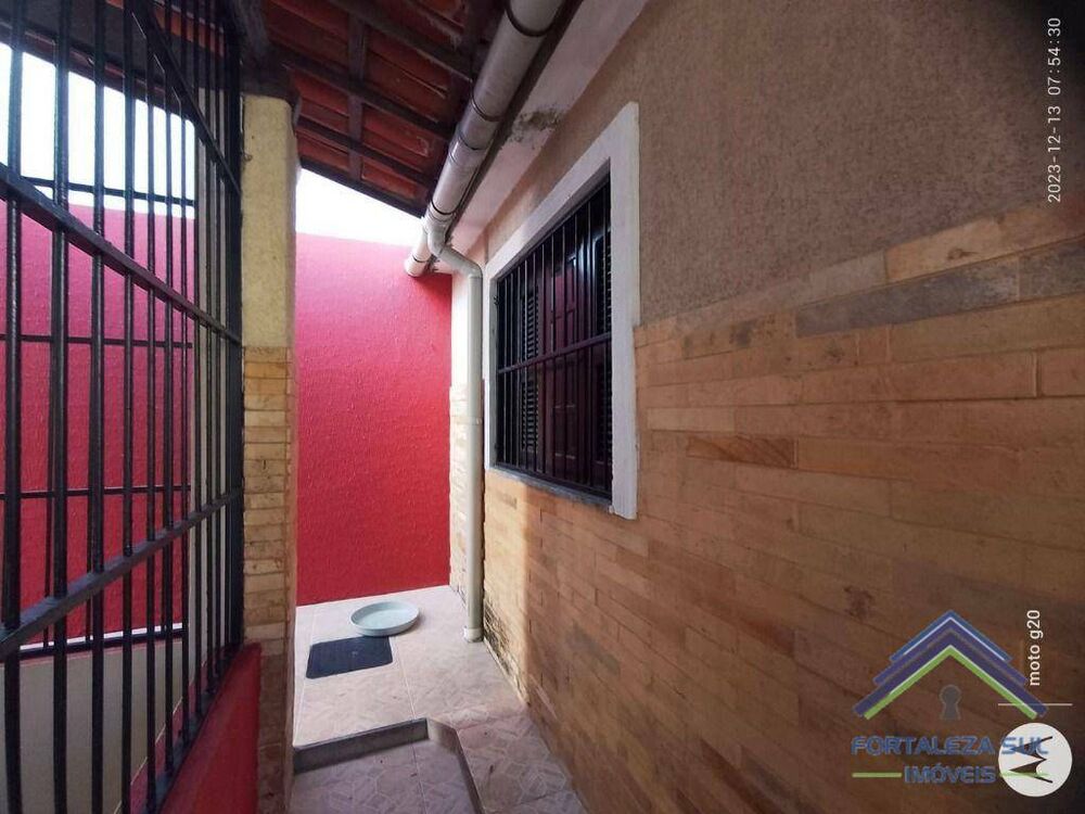 Casa à venda com 3 quartos, 185m² - Foto 3