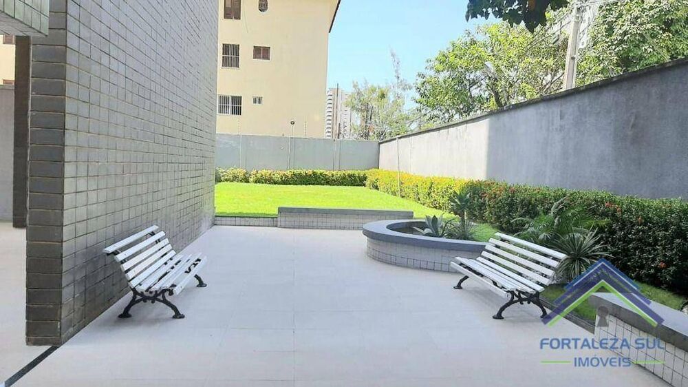Apartamento à venda com 3 quartos, 141m² - Foto 2