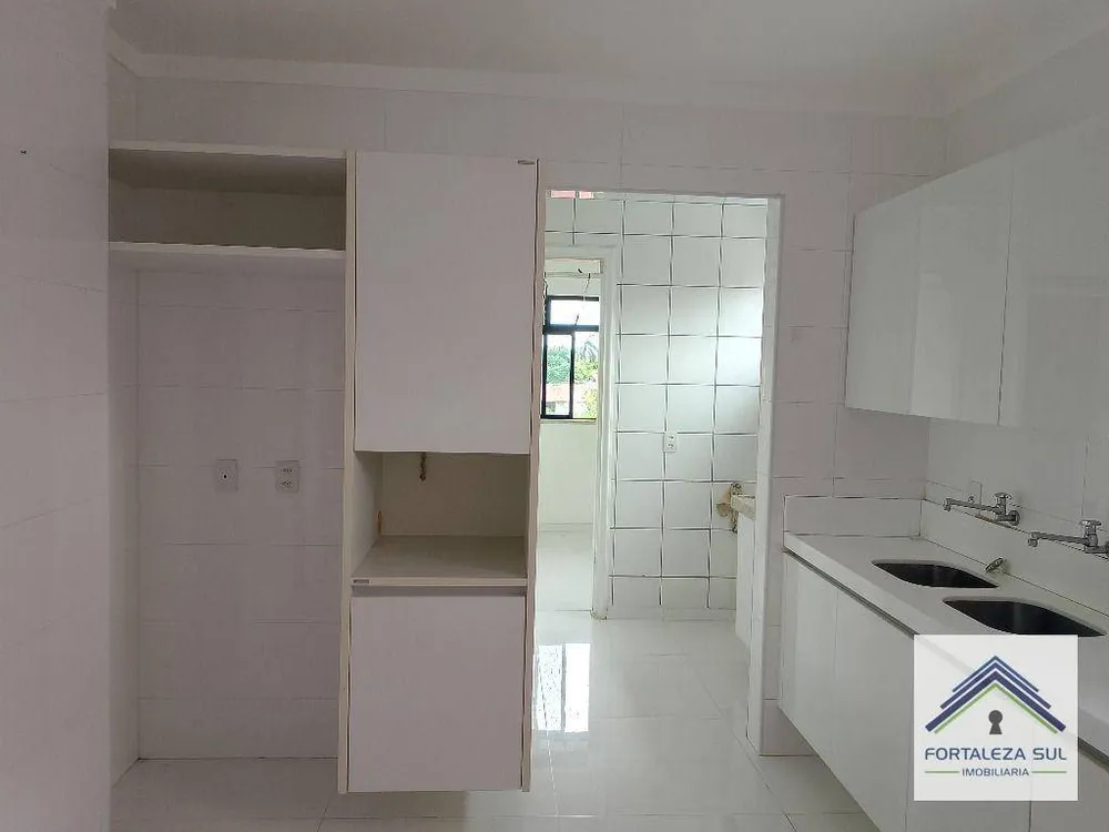 Apartamento, 3 quartos, 146 m² - Foto 2