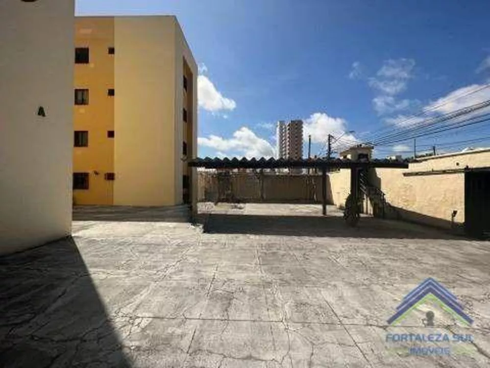 Apartamento à venda com 3 quartos, 72m² - Foto 2