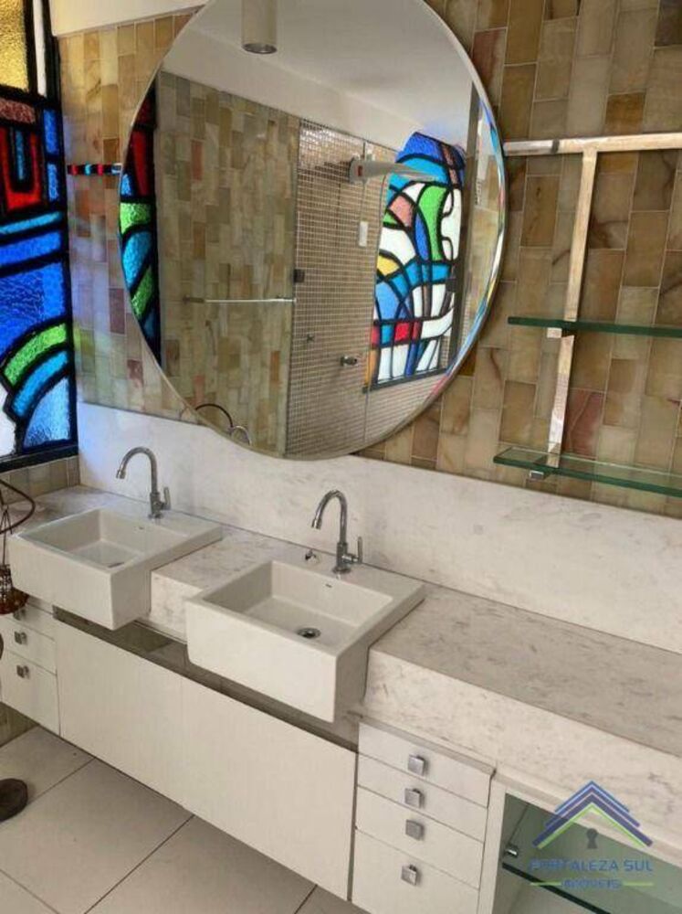 Casa à venda com 3 quartos, 259m² - Foto 5