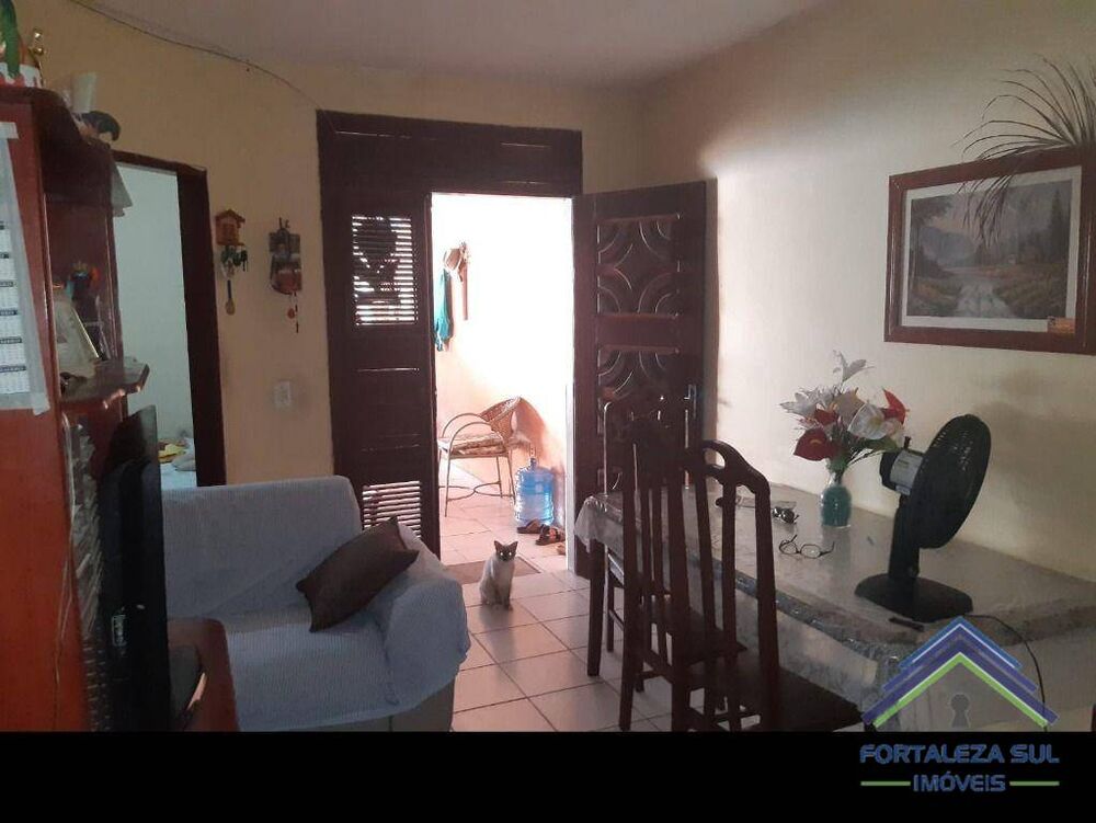 Casa à venda com 3 quartos, 67m² - Foto 8