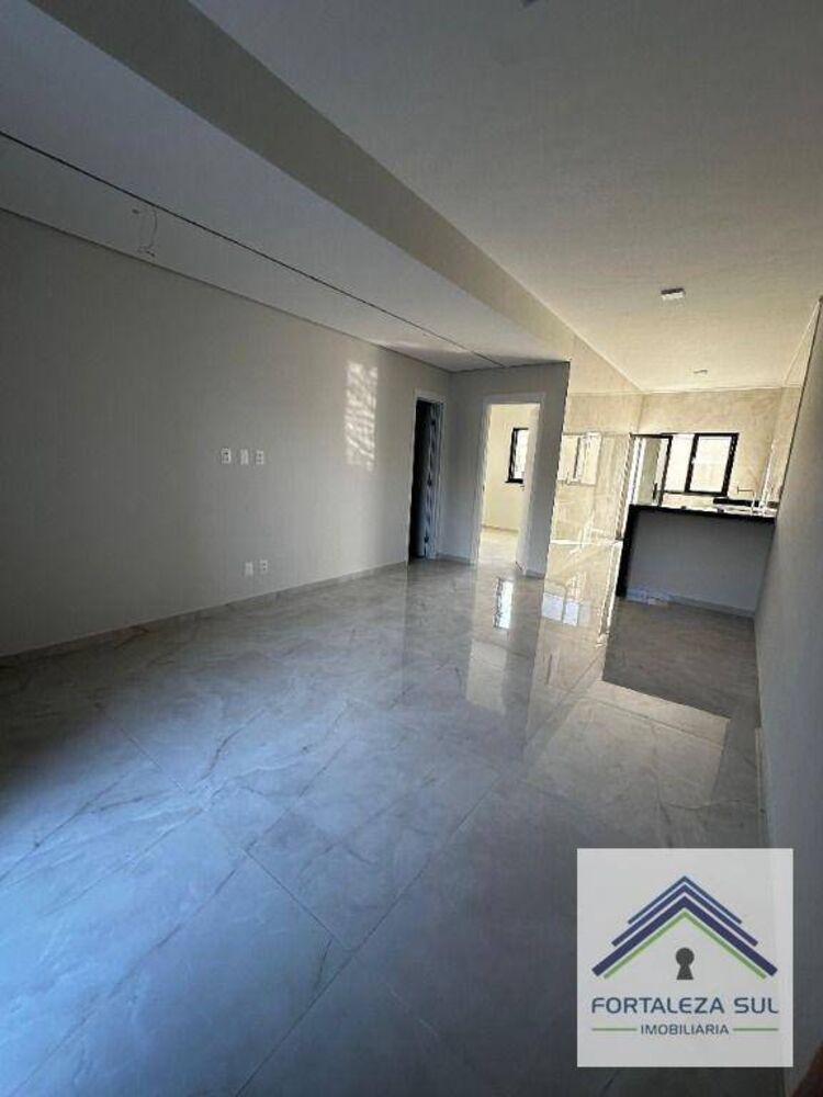 Casa, 3 quartos, 111 m² - Foto 2
