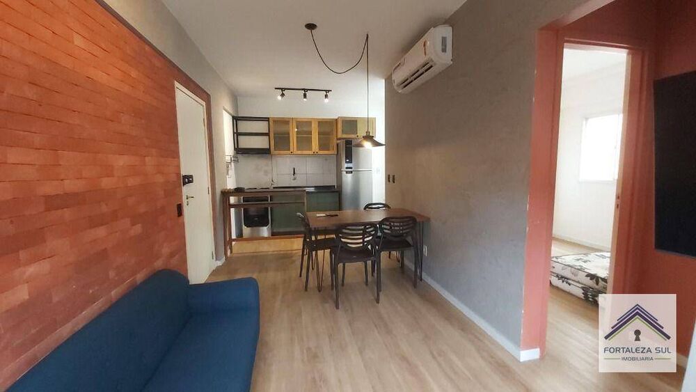 Apartamento à venda com 2 quartos, 42m² - Foto 2