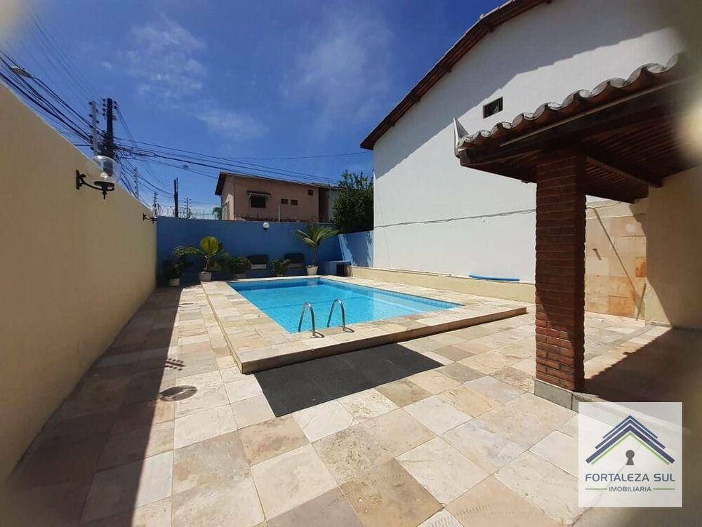 Casa de Condomínio à venda com 3 quartos, 180m² - Foto 2
