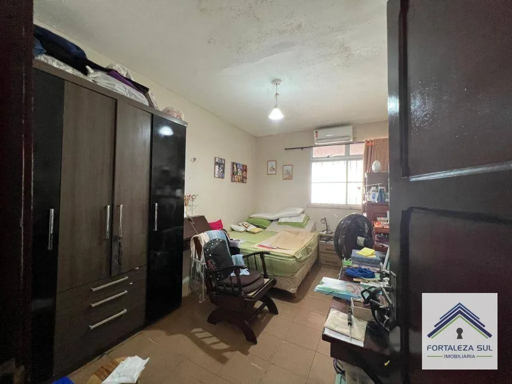 Casa, 4 quartos, 280 m² - Foto 4
