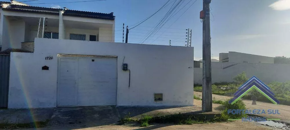 Casa à venda com 2 quartos, 161m² - Foto 1