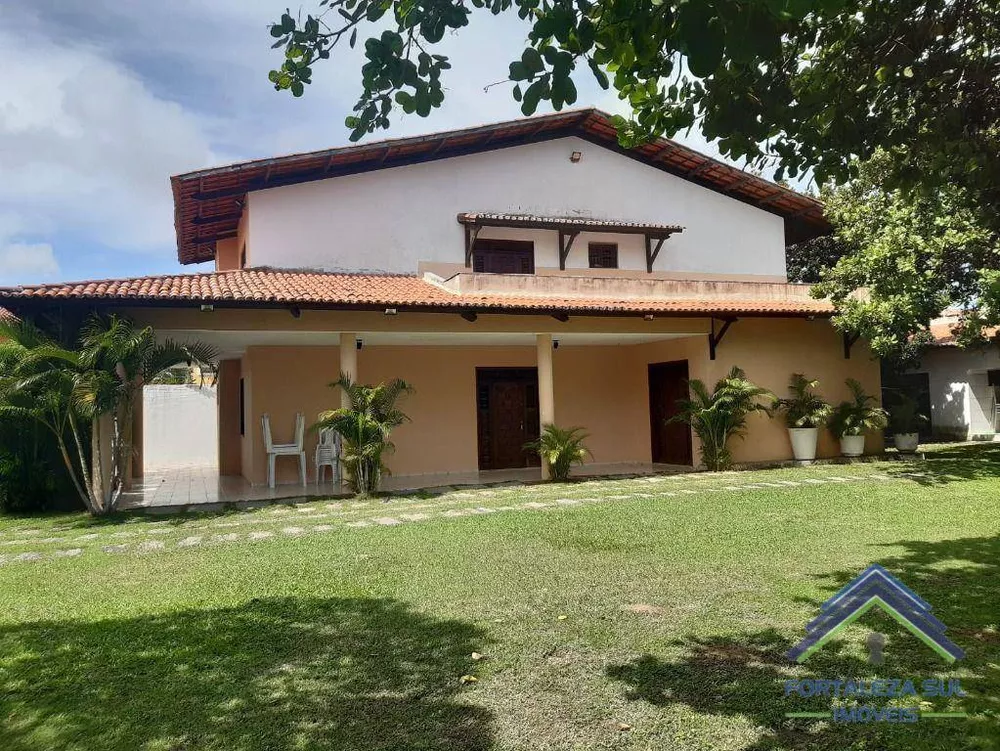 Casa à venda com 4 quartos, 400m² - Foto 1