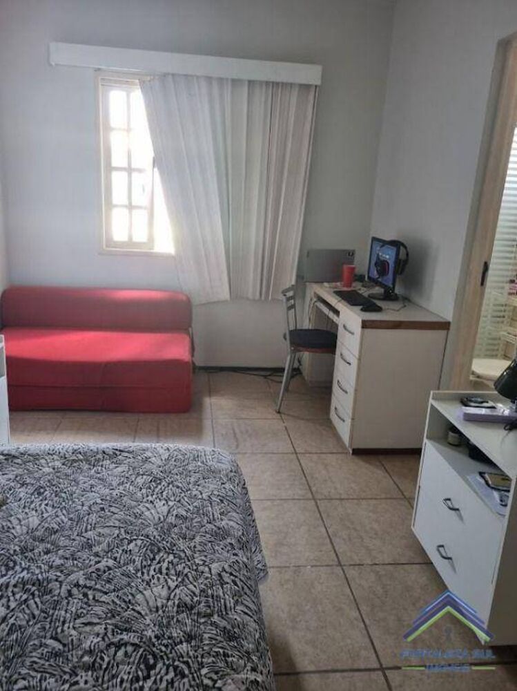 Casa à venda com 3 quartos, 345m² - Foto 4